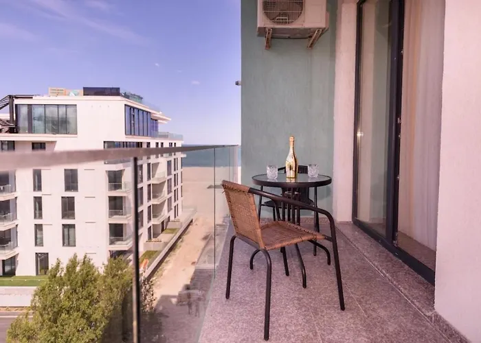 Διαμέρισμα Seraya Summerland *